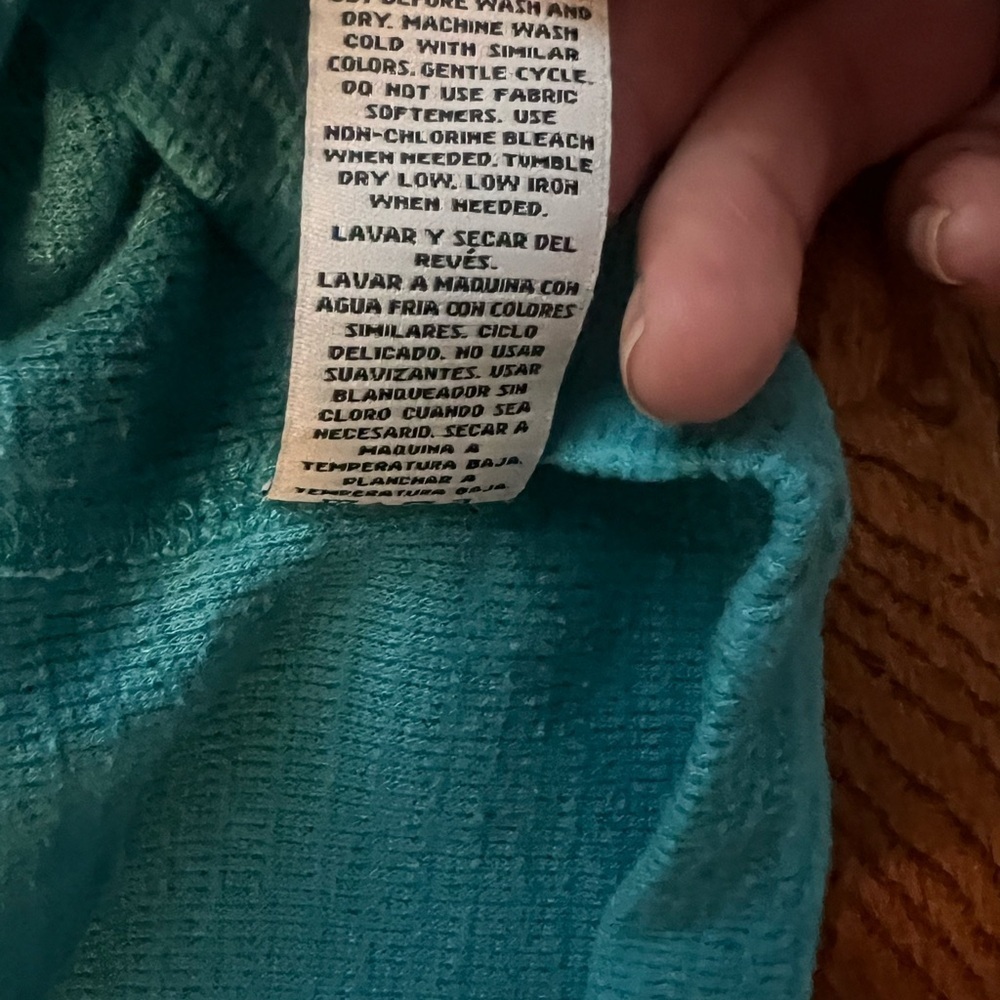 Wildfox Women’s Haley Brushed Waffle Top – Teal
Size Medium - Picture 8 of 10